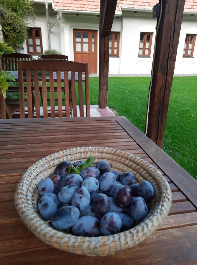 Arácsi Vendégház Balatonfüred Esterno foto